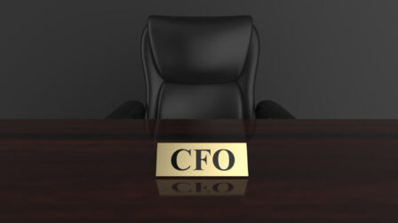 CFO(最高財務責任者)とは？会社の役割や仕事内容について